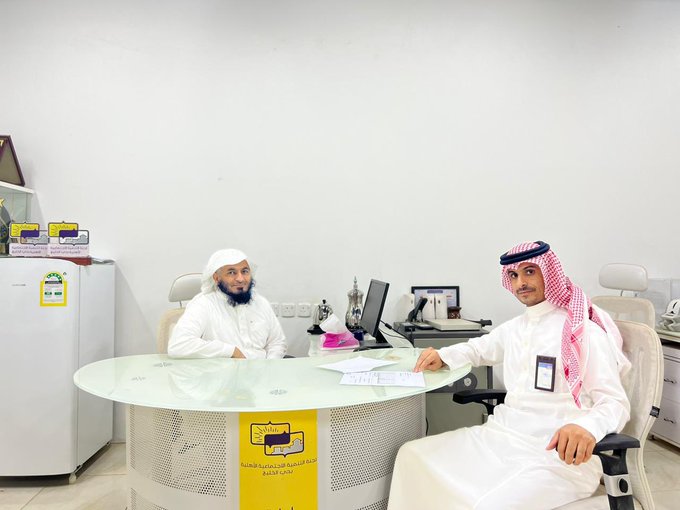 زيارة الأستاذ / عبدالله البازعي من مركز التنمية الاجتماعية ببريدة